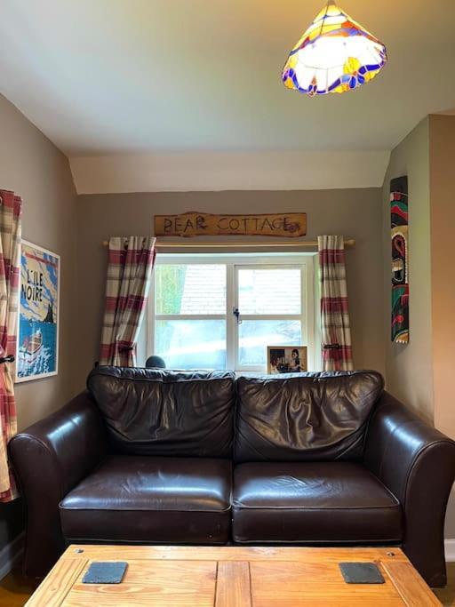 Bear Cottage, Tyn Y Cwm Eglwys-Fach Екстериор снимка